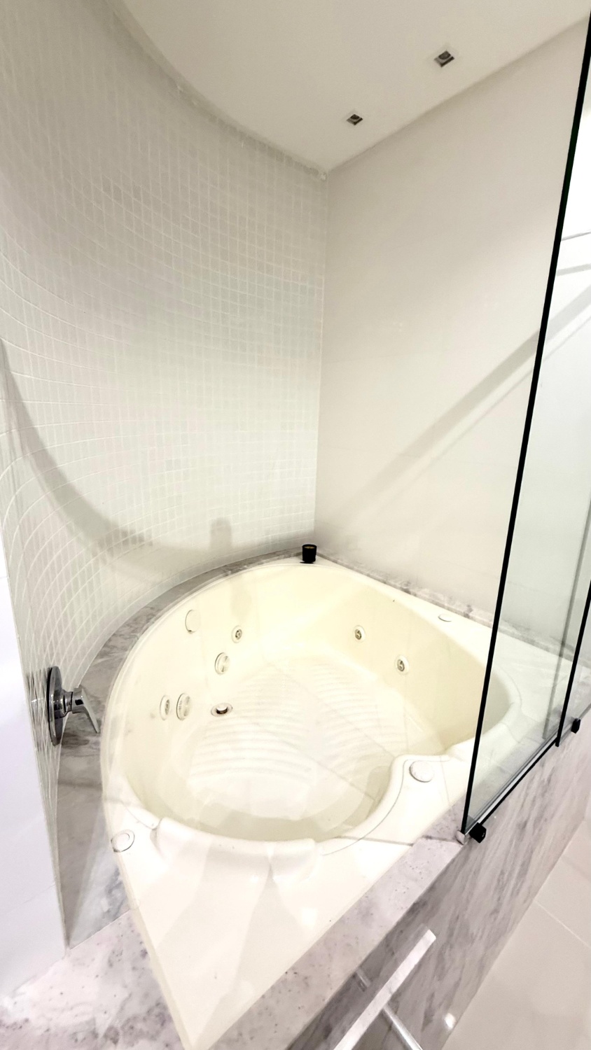 Apartamento Duplex no Edifício Dubai Tower Residence em Meia Praia - Itapema/SC - foto 33