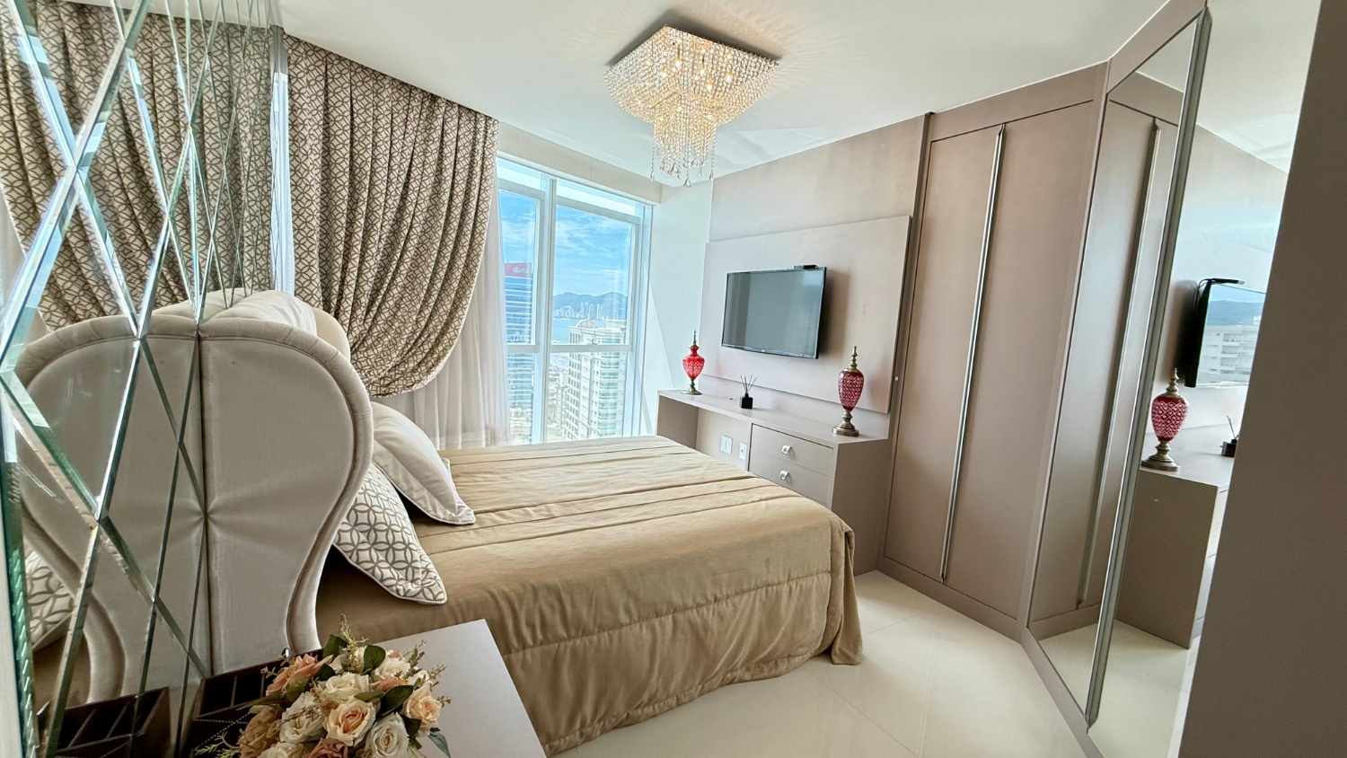 Apartamento Duplex no Edifício Dubai Tower Residence em Meia Praia - Itapema/SC - foto 35