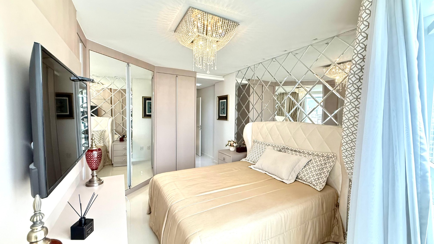 Apartamento Duplex no Edifício Dubai Tower Residence em Meia Praia - Itapema/SC - foto 36