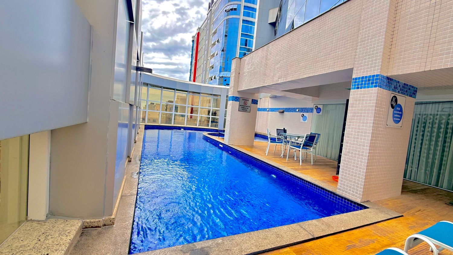 Apartamento Duplex no Edifício Dubai Tower Residence em Meia Praia - Itapema/SC - foto 51