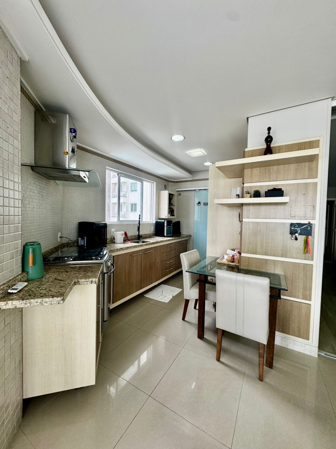 Apartamento no Ed. Aquarela Brasil em Balneário Camboriú - foto 3