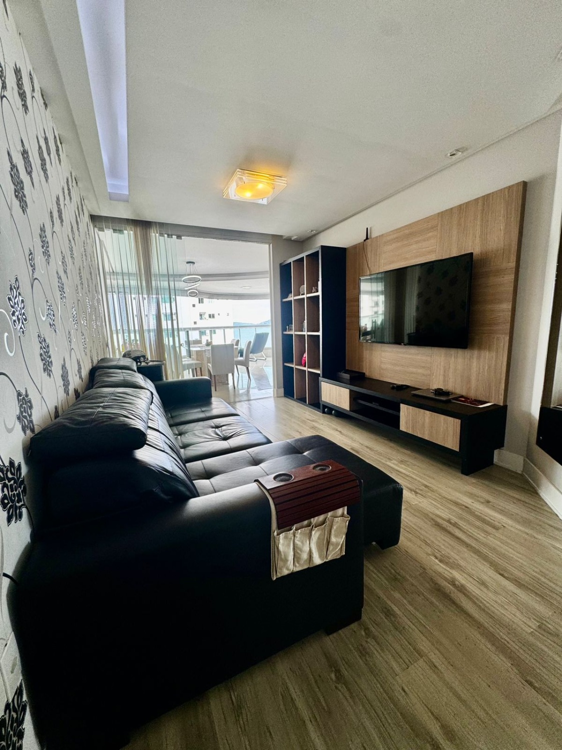 Apartamento no Ed. Aquarela Brasil em Balneário Camboriú - foto 4