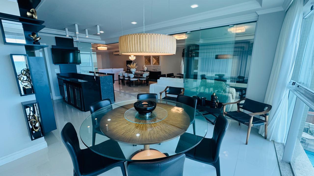 Apartamento no Ed. Atlantic Paradise em Meia Praia em Itapema - foto 8