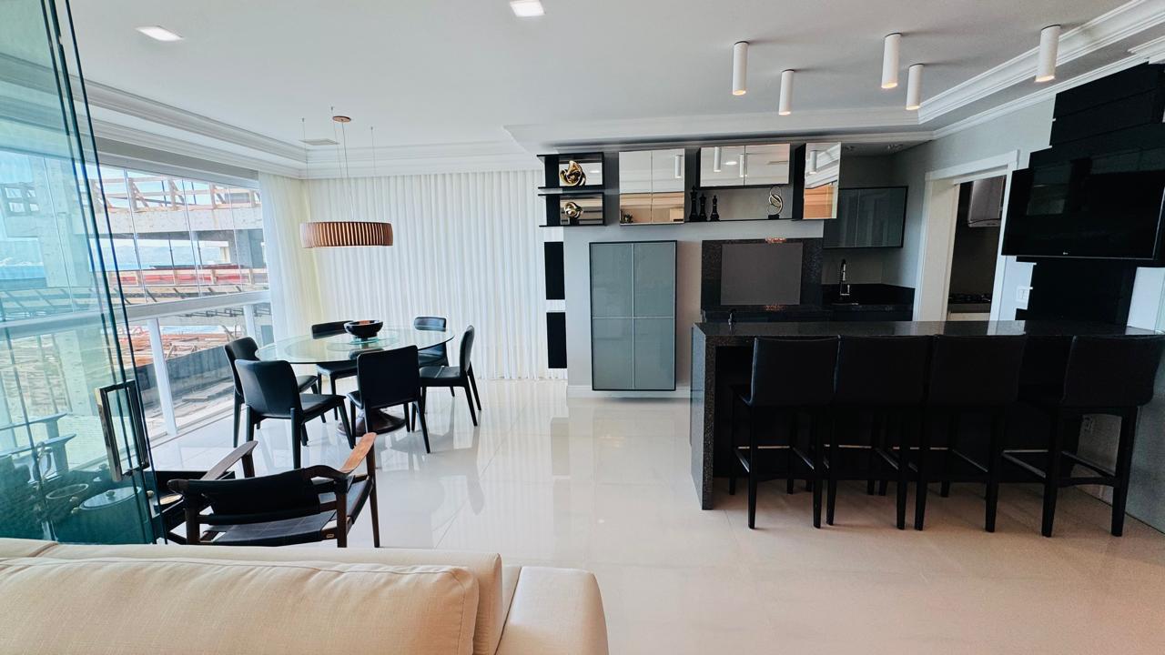 Apartamento no Ed. Atlantic Paradise em Meia Praia em Itapema - foto 10