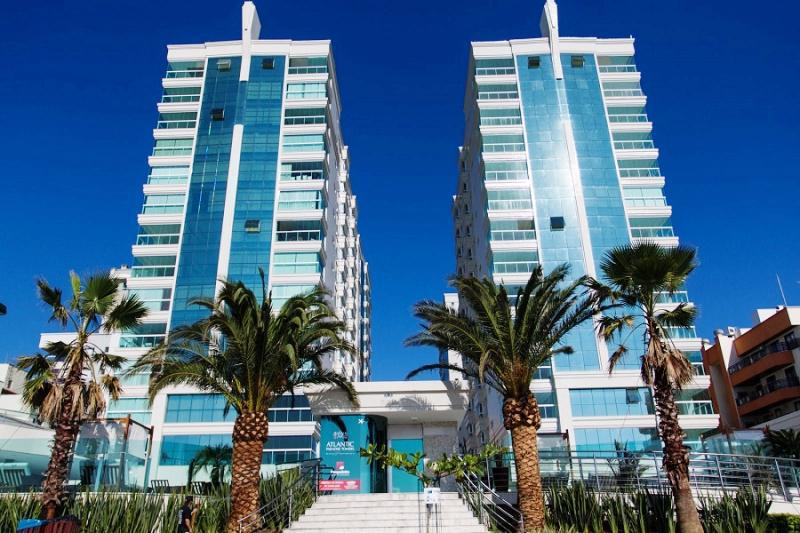 Apartamento no Ed. Atlantic Paradise em Meia Praia em Itapema - foto 20