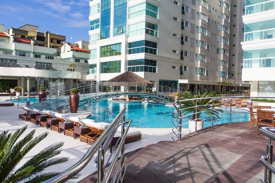 Apartamento no Ed. Atlantic Paradise em Meia Praia em Itapema - foto 23