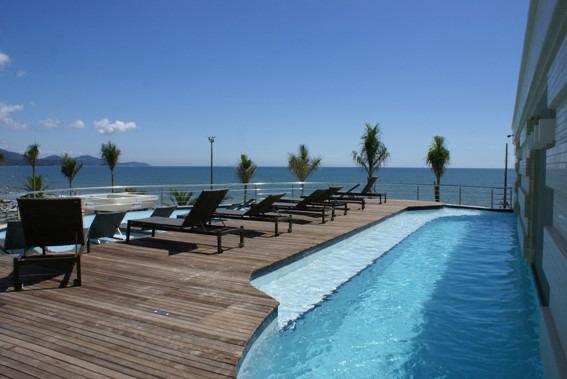 Apartamento no Ed. Atlantic Paradise em Meia Praia em Itapema - foto 31