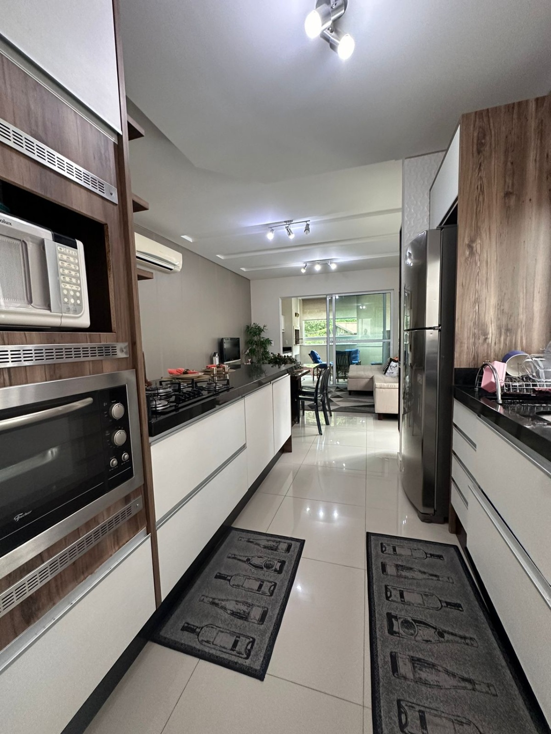 Apartamento no Ed. Brisa da Brava na Praia Brava/SC - foto 4
