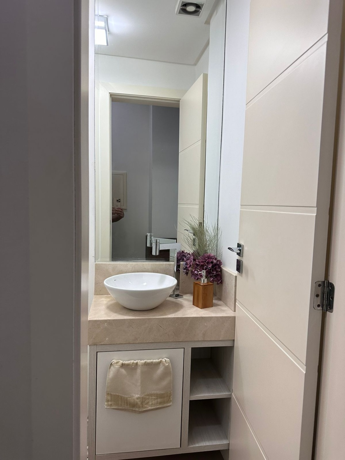 Apartamento no Ed. Brisa da Brava na Praia Brava/SC - foto 28