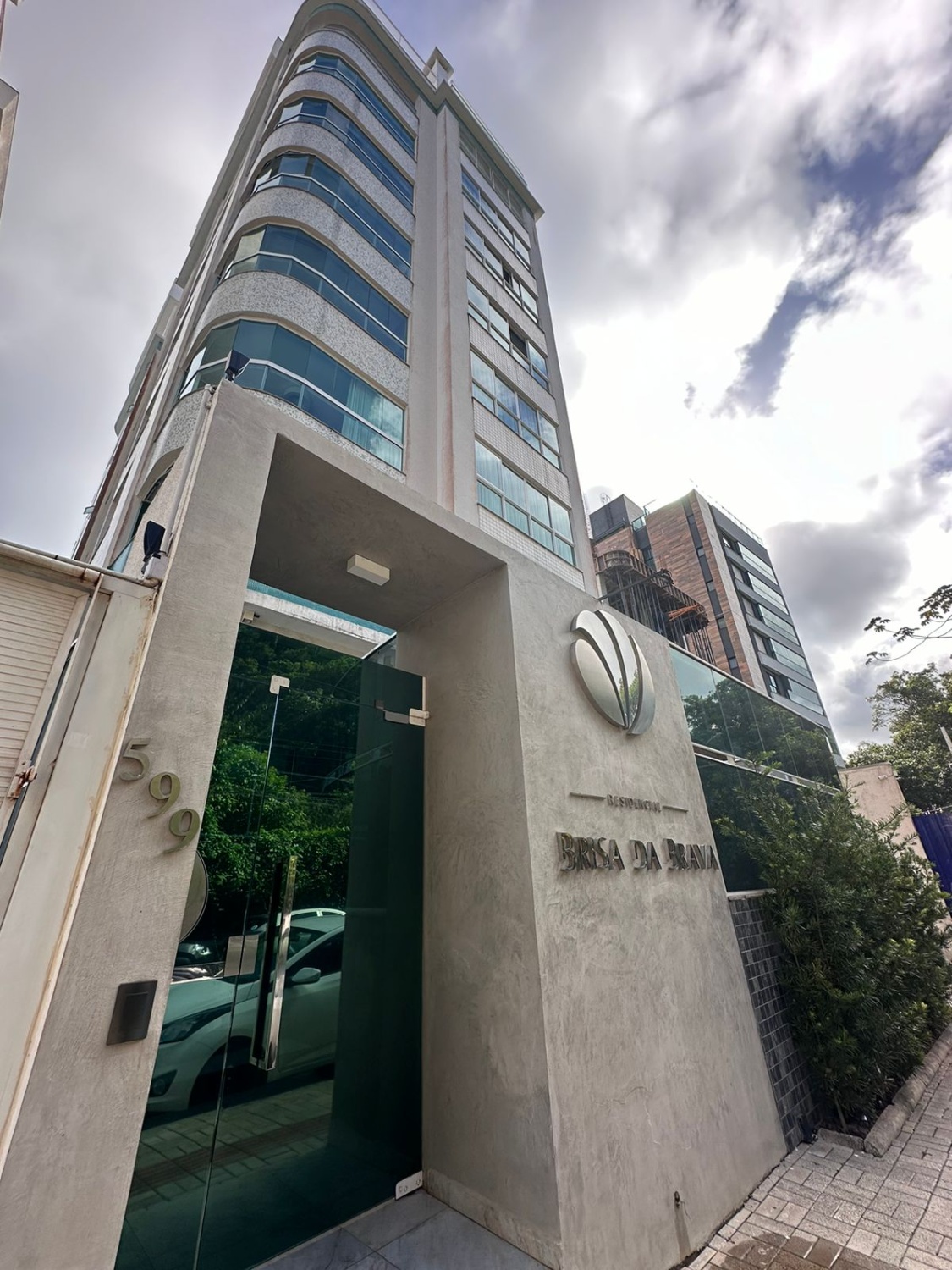 Apartamento no Ed. Brisa da Brava na Praia Brava/SC - foto 32
