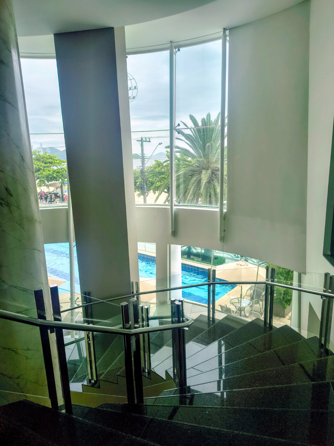 Apartamento no Ed. Barramares em Balneário Camboriú - foto 28