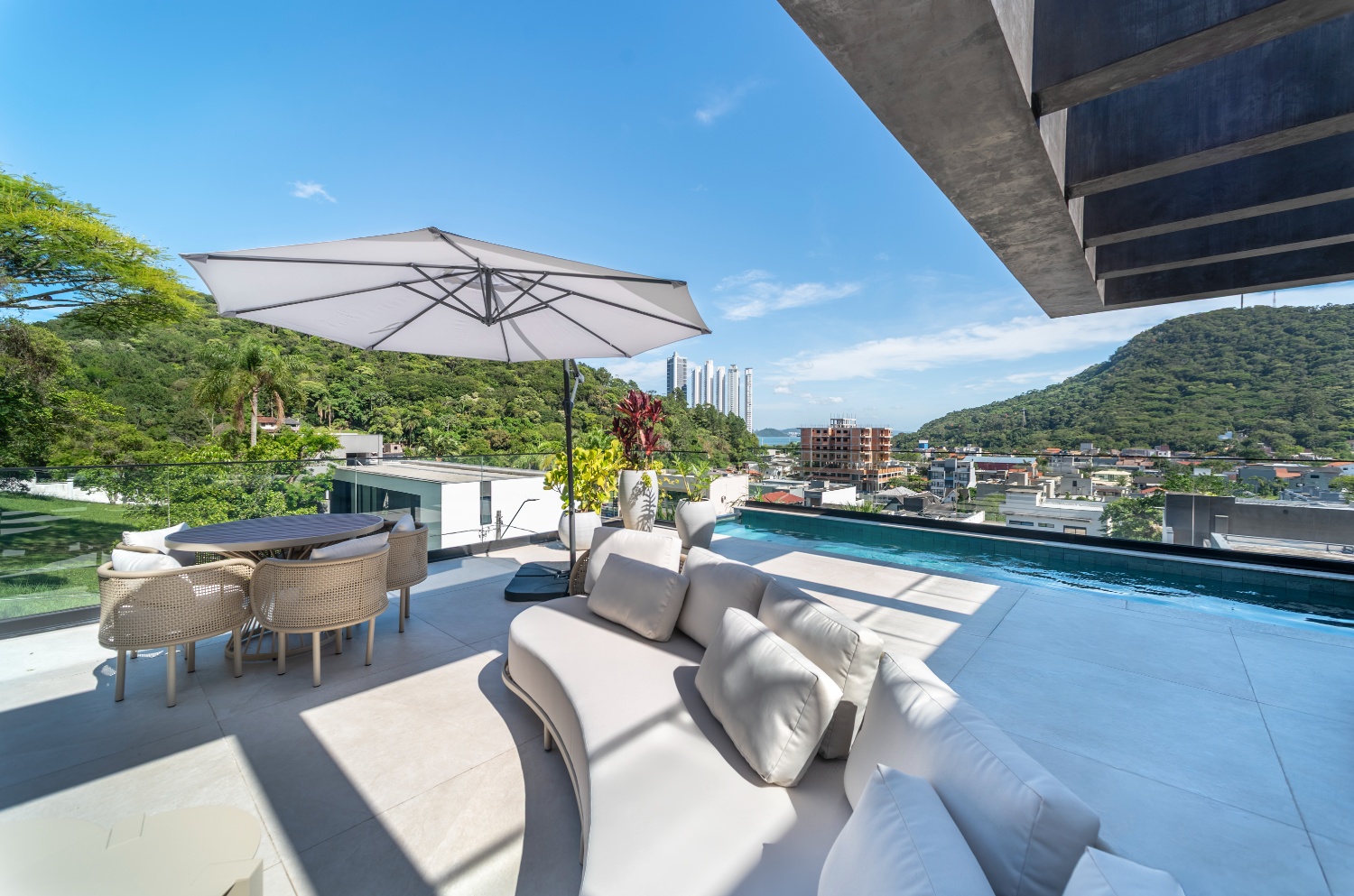 Casa no Condomínio Bella Vista Residence Club em Balneário Camboriú - foto 42