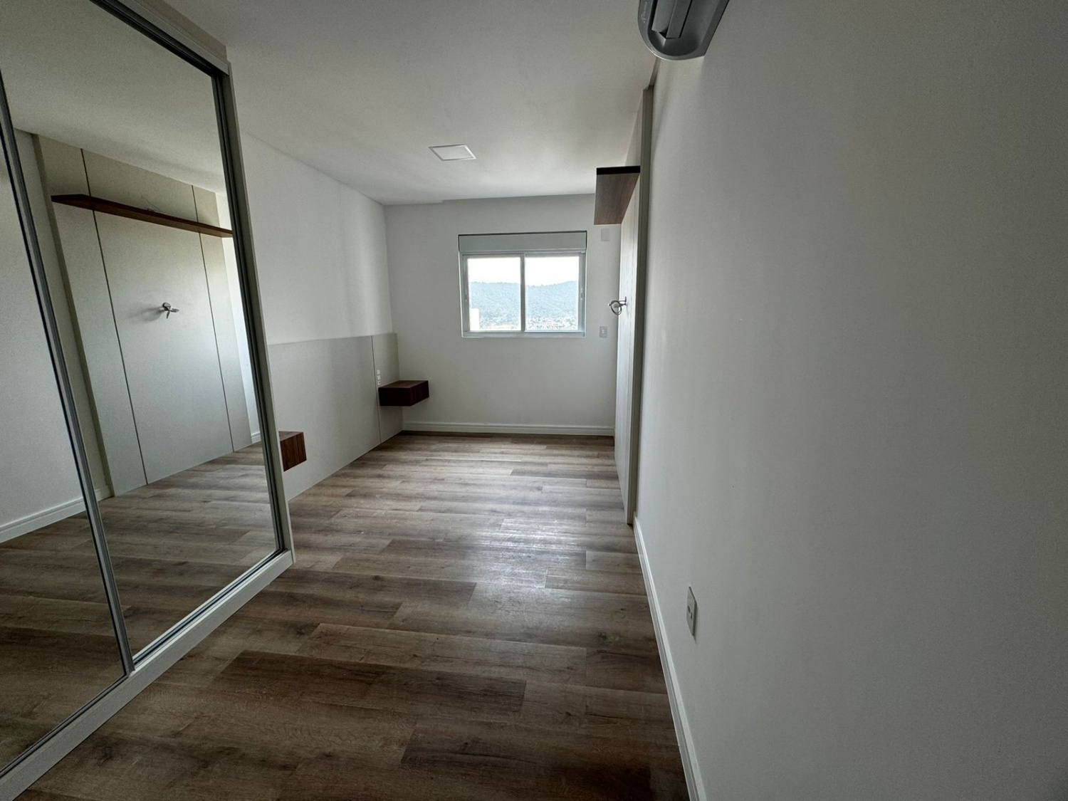 Apartamento no Edifício Olimpia Residence em Balneário Camboriú - foto 15