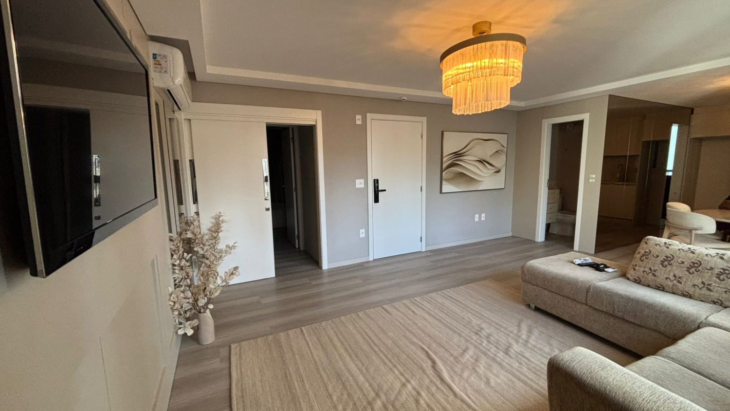Apartamento no Ed. Sauer Residence em Balneário Camboriú - foto 2