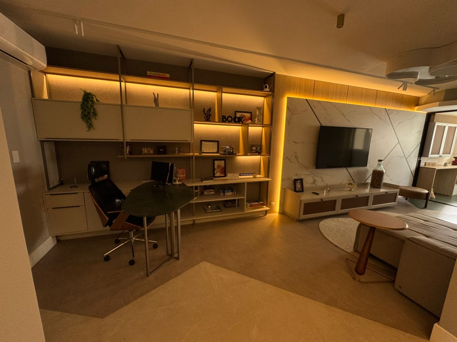 Apartamento no Edifício Grécia em Balneário Camboriú - foto 22
