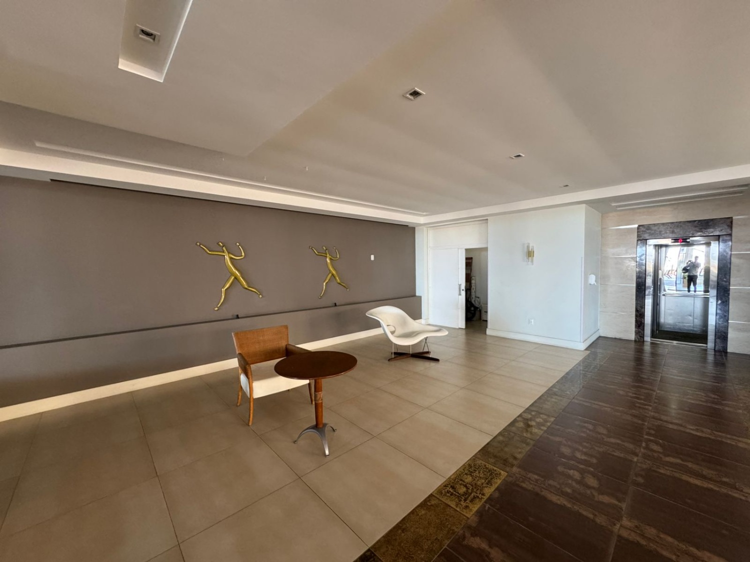 Apartamento no Edifício Grécia em Balneário Camboriú - foto 38