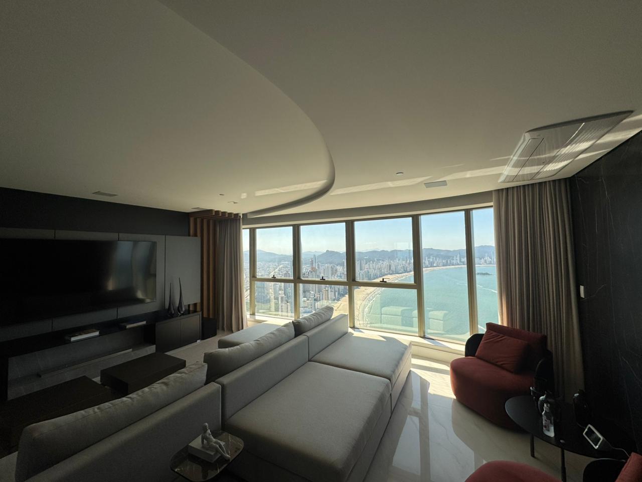 Apartamento no Ed. Yachthouse By Pininfarina em Balneário Camboriú - foto 3