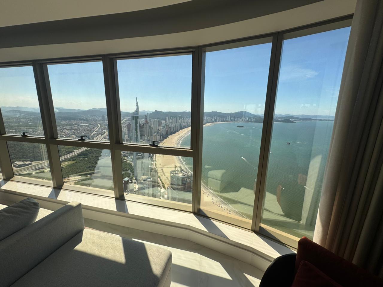 Apartamento no Ed. Yachthouse By Pininfarina em Balneário Camboriú - foto 5