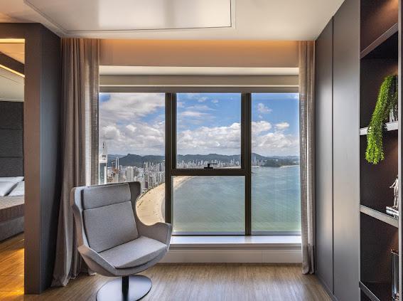 Apartamento no Ed. Yachthouse By Pininfarina em Balneário Camboriú - foto 17