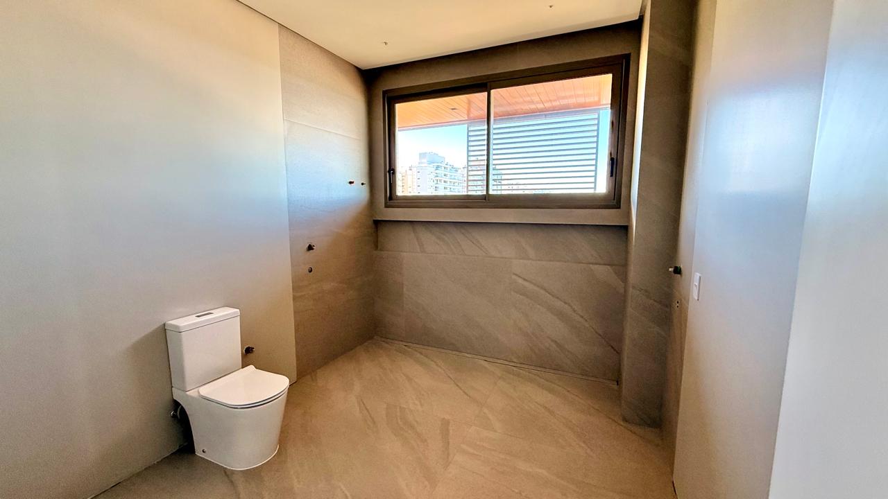 Cobertura Duplex no Ed. Horizon na Praia Brava - foto 23