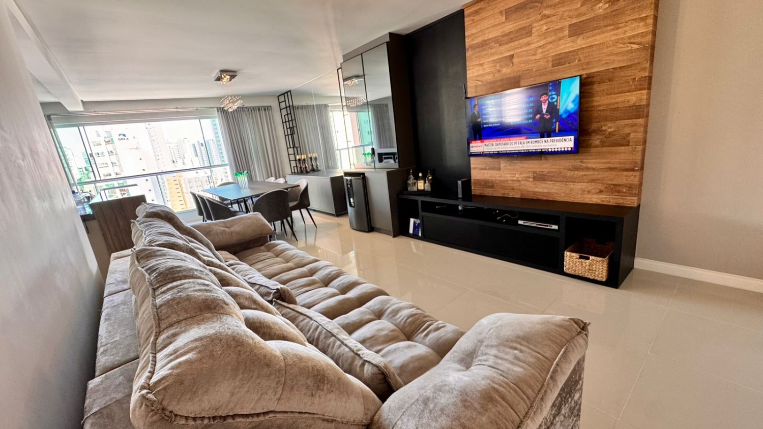 Apartamento no Ed. Gran Torino em Balneário Camboriú - foto 4