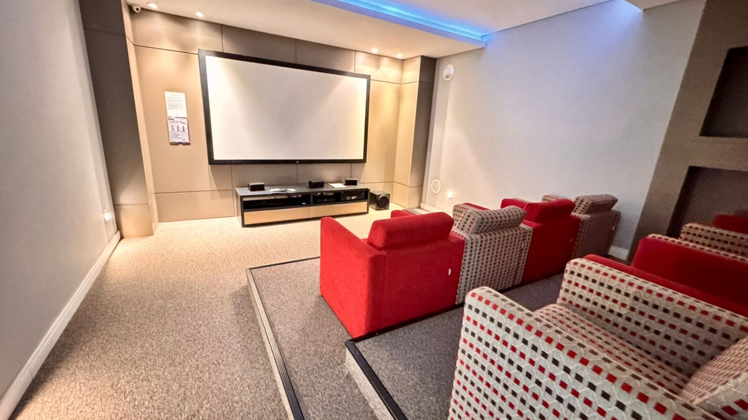 Apartamento no Ed. Gran Torino em Balneário Camboriú - foto 22