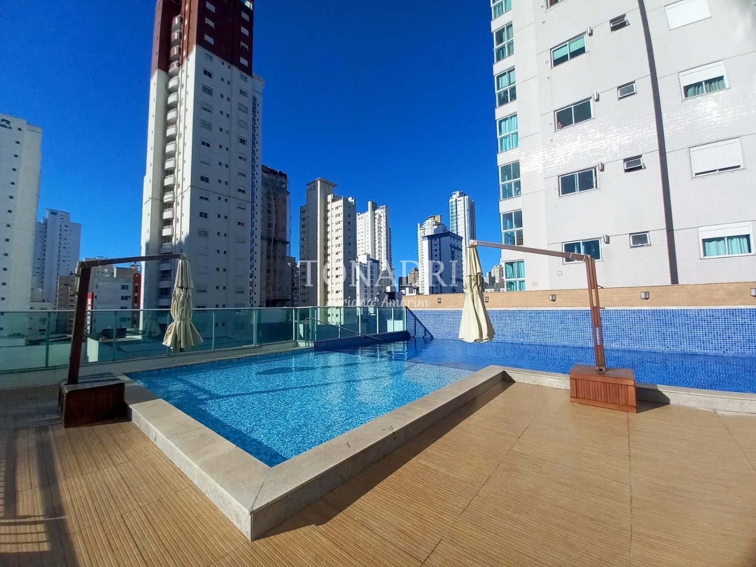 Apartamento no Ed. Gran Torino em Balneário Camboriú - foto 26