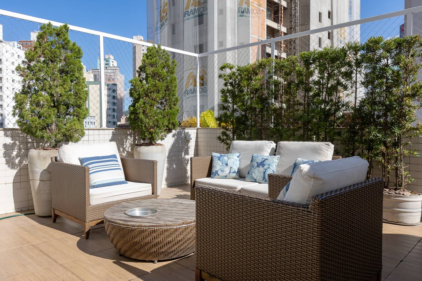 Apartamento Garden no Ed. Porto dos Sonhos em Balneário Camboriú - foto 29