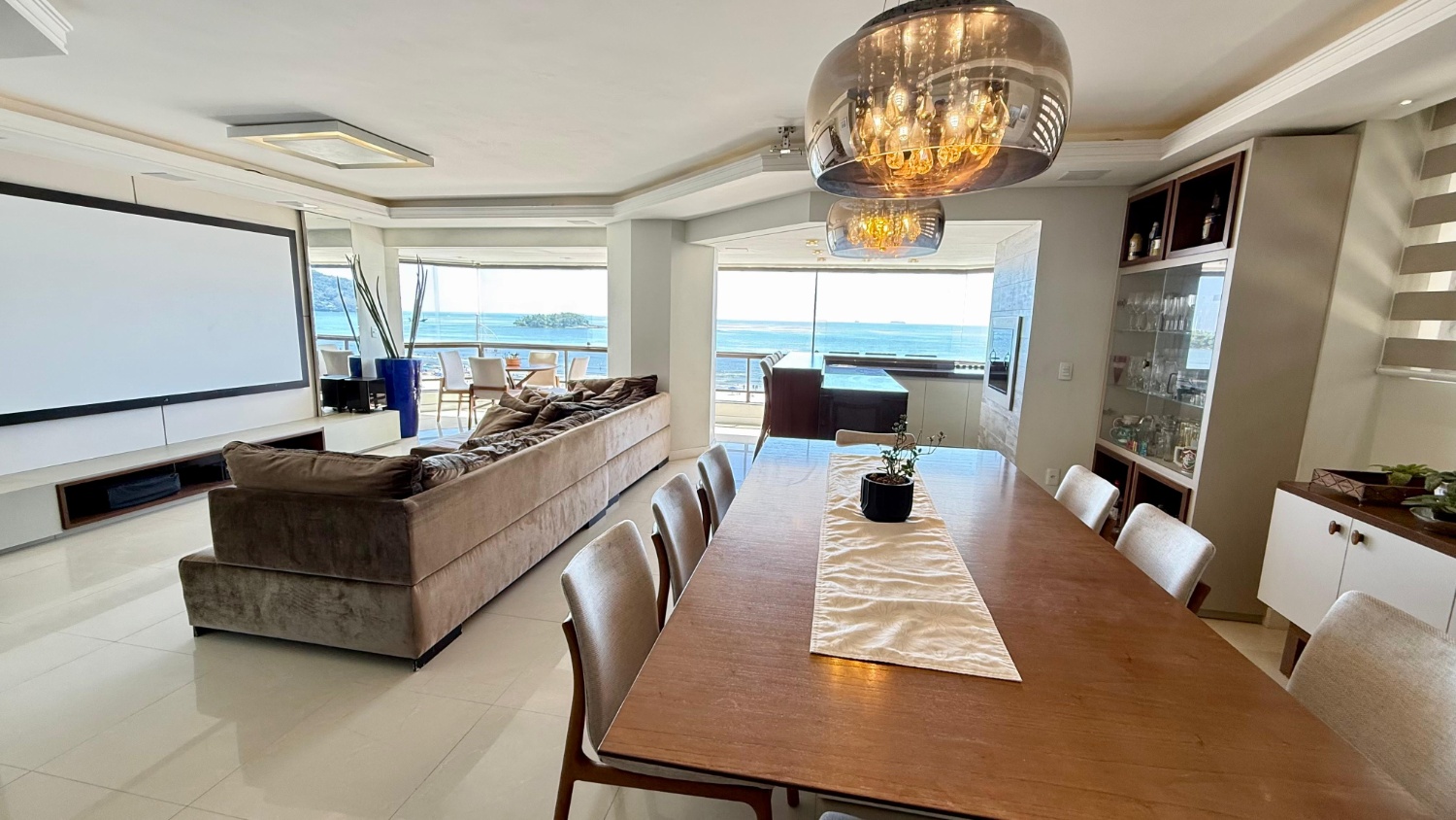 Apartamento no Ed. Nina Schurmann em Balneário Camboriú - foto 4