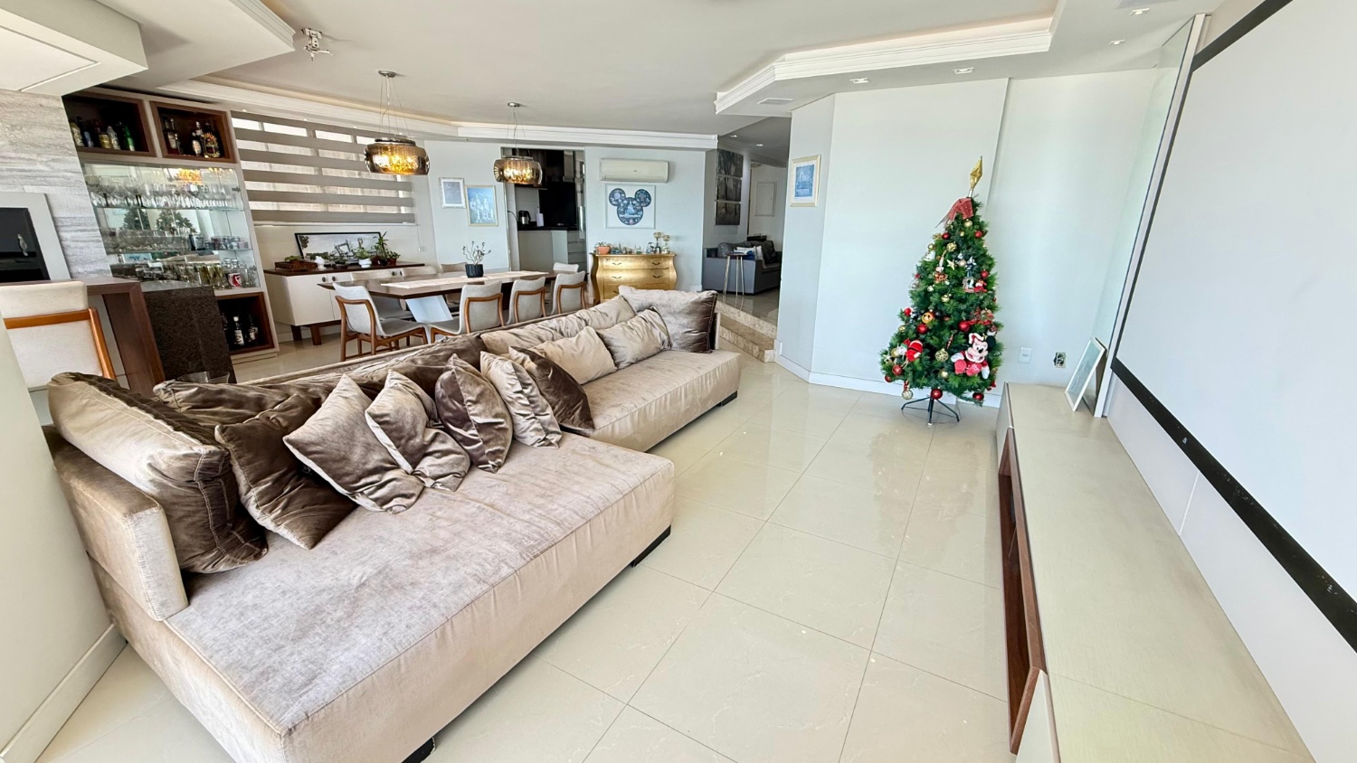 Apartamento no Ed. Nina Schurmann em Balneário Camboriú - foto 6