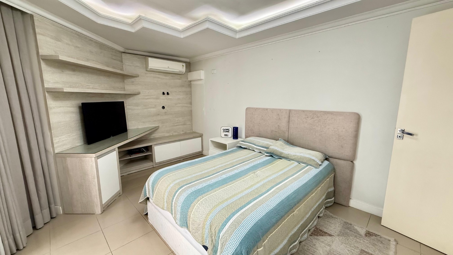 Apartamento no Ed. Nina Schurmann em Balneário Camboriú - foto 18