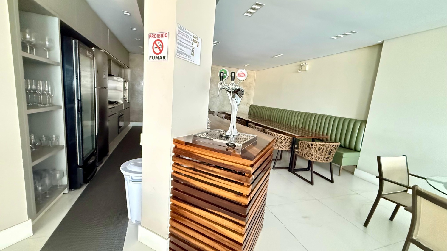 Apartamento no Ed. Nina Schurmann em Balneário Camboriú - foto 25