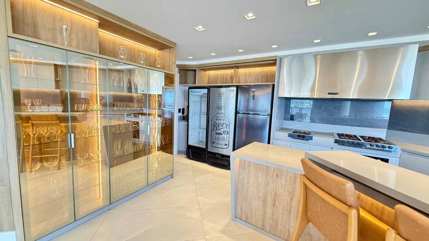 Apartamento no Ed. Nina Schurmann em Balneário Camboriú - foto 27