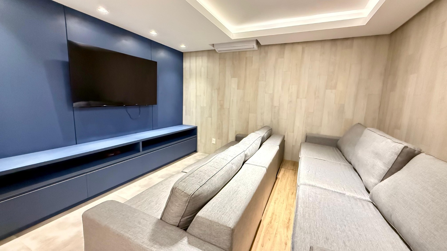 Apartamento no Ed. Nina Schurmann em Balneário Camboriú - foto 29