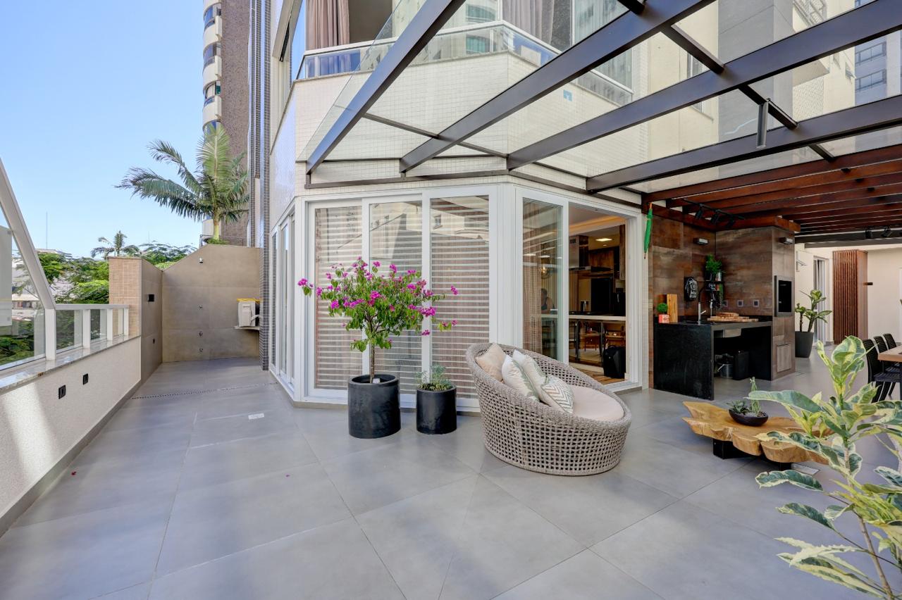 Apartamento no Ed. Côte D'Azur em Balneário Camboriú - foto 10