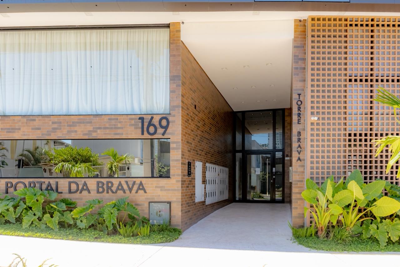 Apartamento no Edifício Portal da Brava em Balneário Camboriú - foto 27