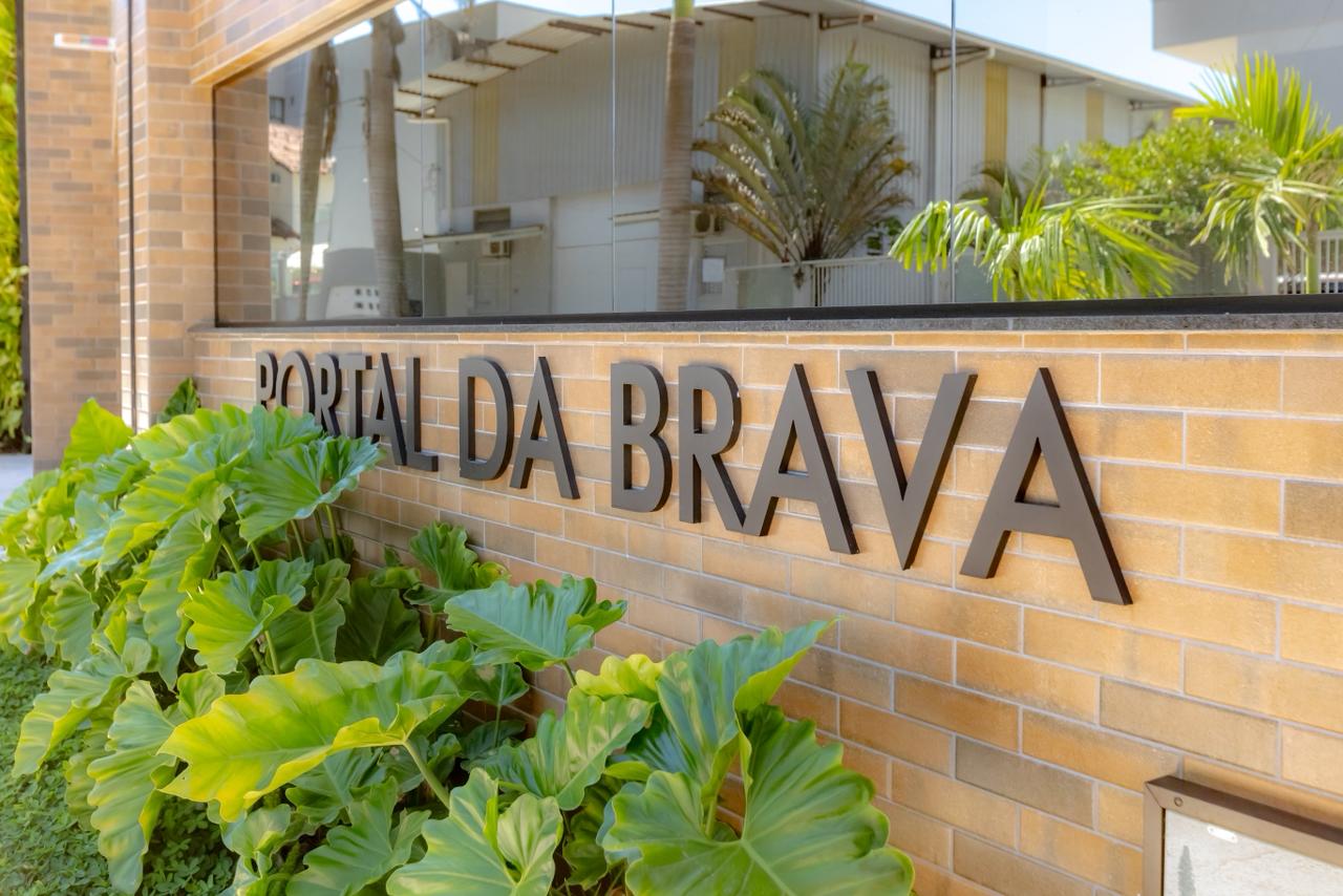 Apartamento no Edifício Portal da Brava em Balneário Camboriú - foto 28