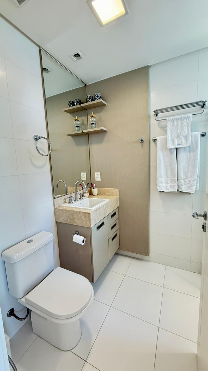 Apartamento no Ed. Villa Serena Home Club em Balneário Camboriú - foto 19