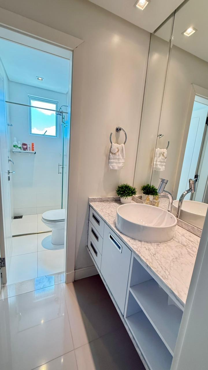 Apartamento no Ed. Villa Serena Home Club em Balneário Camboriú - foto 20