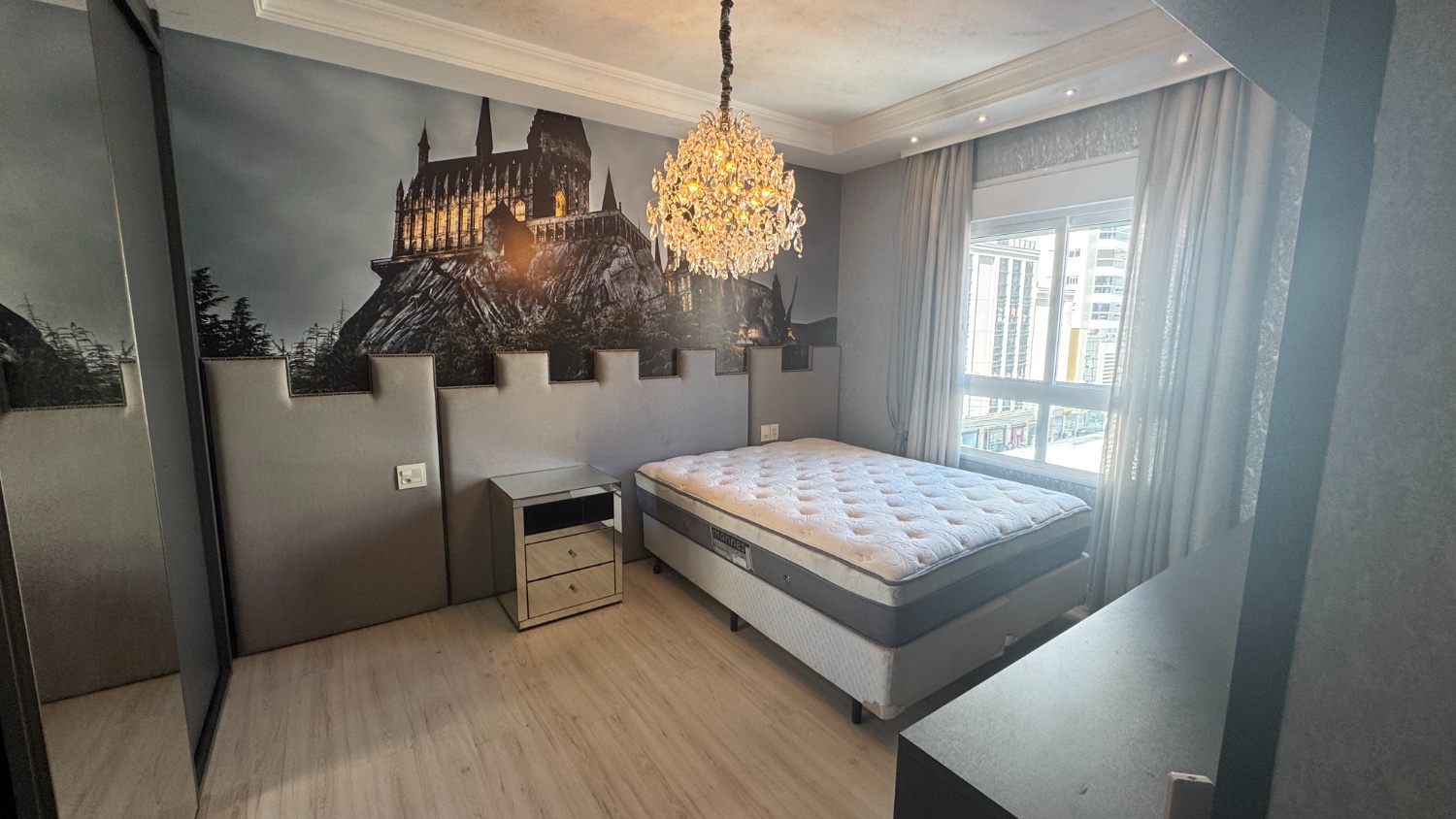 Apartamento no Ed. Atlantic Paradise em Meia Praia em Itapema - foto 11