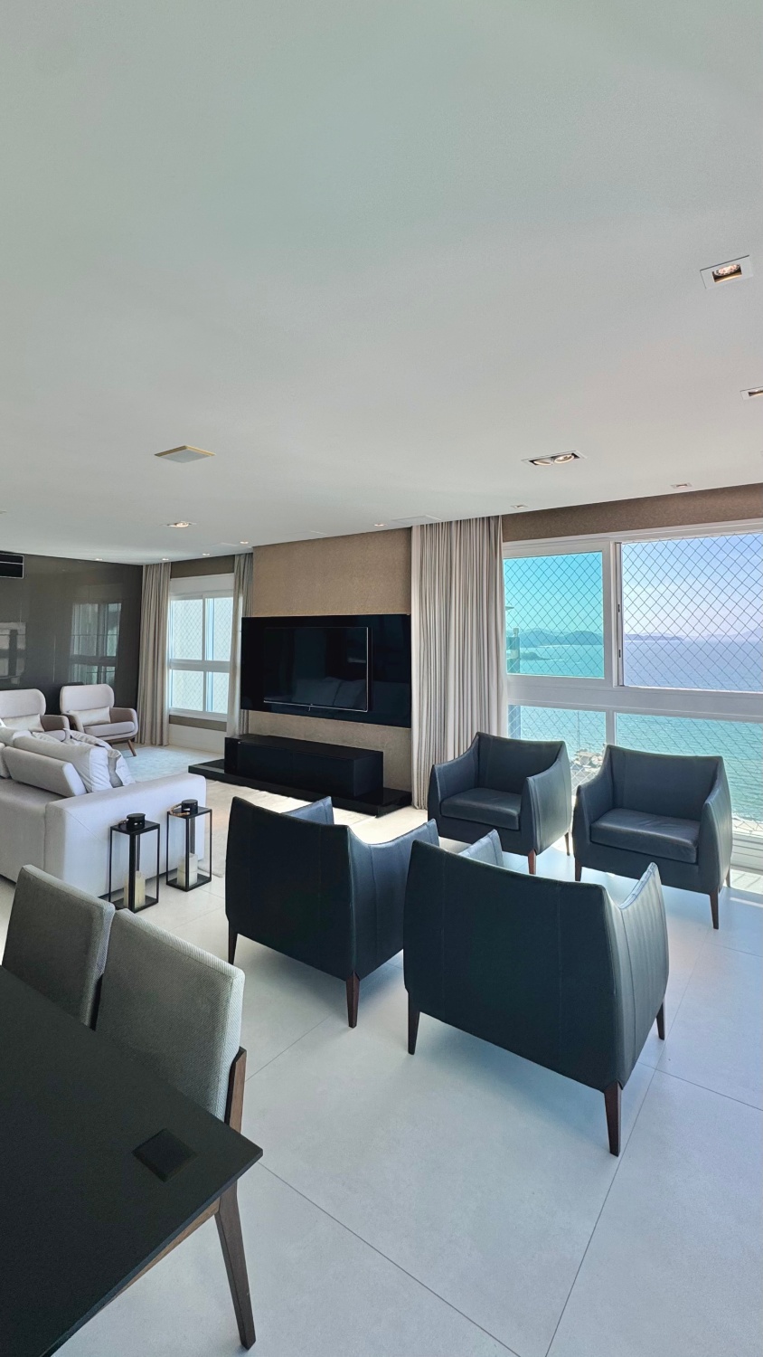 Apartamento no Ed. Avangard Residence em Balneário Camboriú - foto 3