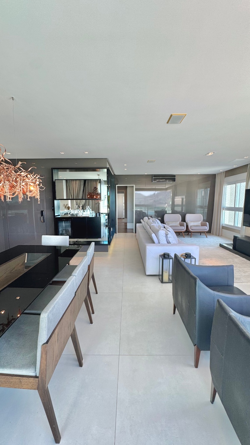 Apartamento no Ed. Avangard Residence em Balneário Camboriú - foto 4