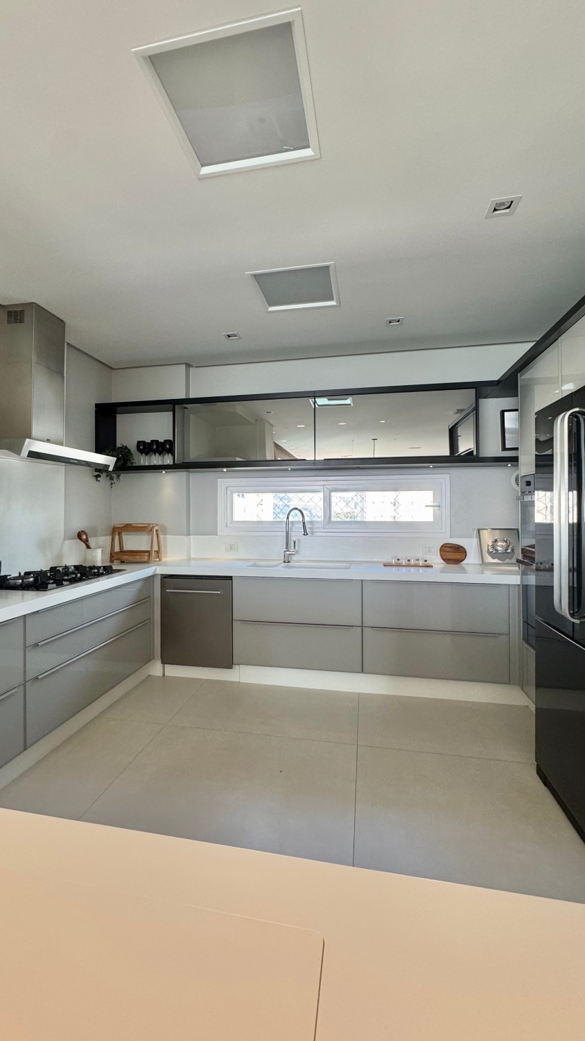 Apartamento no Ed. Avangard Residence em Balneário Camboriú - foto 6