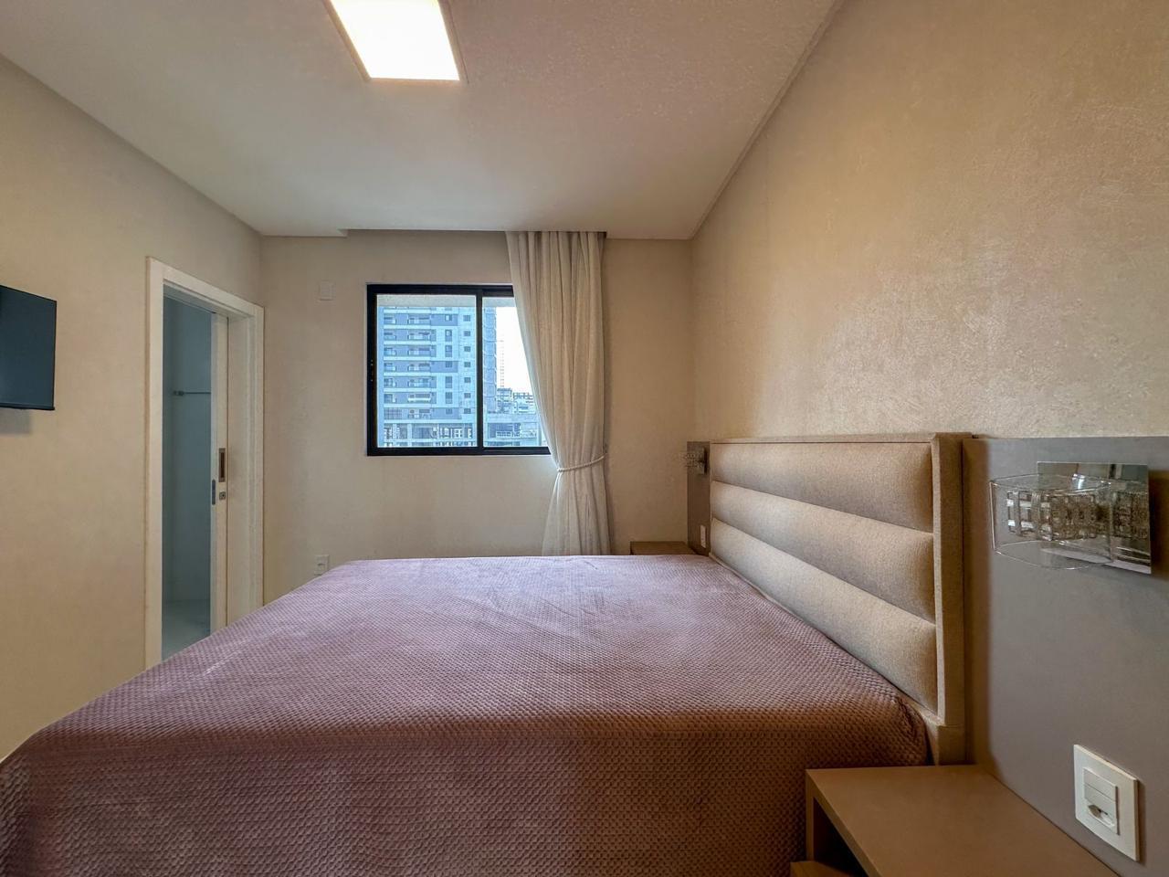 Apartamento no Residencial Boulevard Dois 86 em Meia Praia, Itapema - foto 9