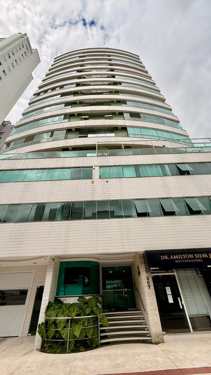 Apartamento no Edifício Doce Iguassú em Balneário Camboriú - foto 16