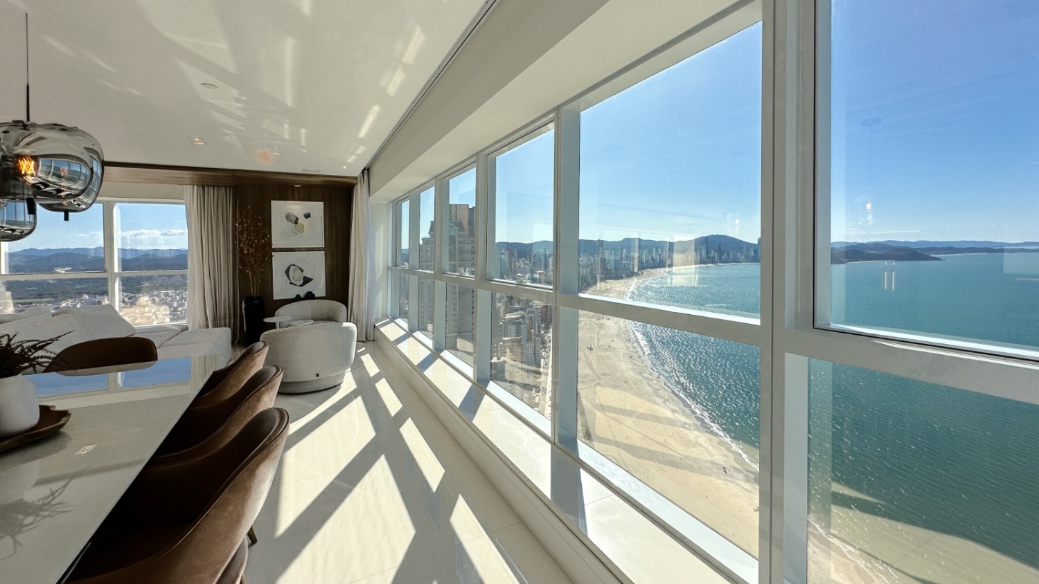 Apartamento no Ed. Epic Tower em Balneário Camboriú - foto 4