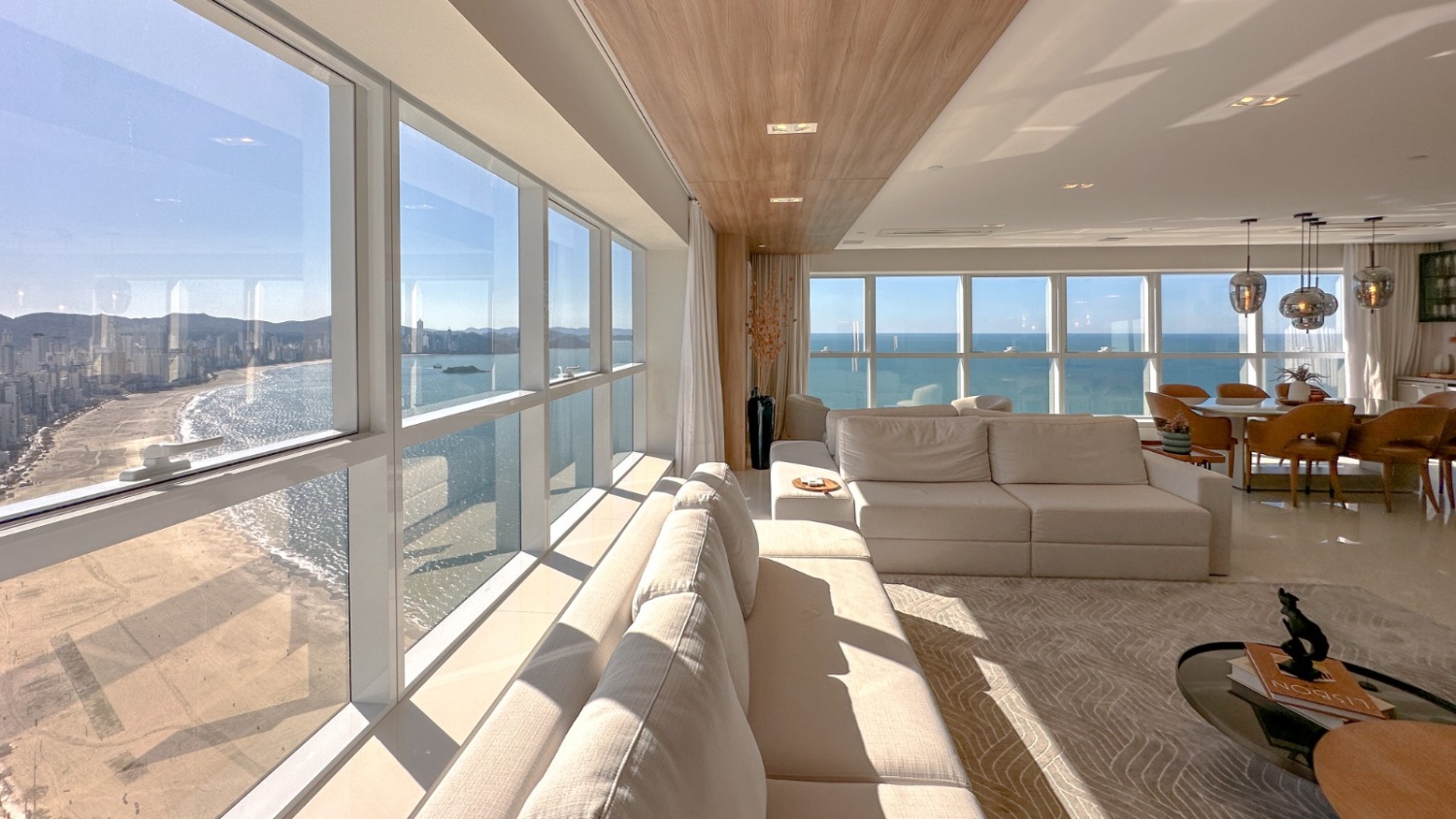 Apartamento no Ed. Epic Tower em Balneário Camboriú - foto 5