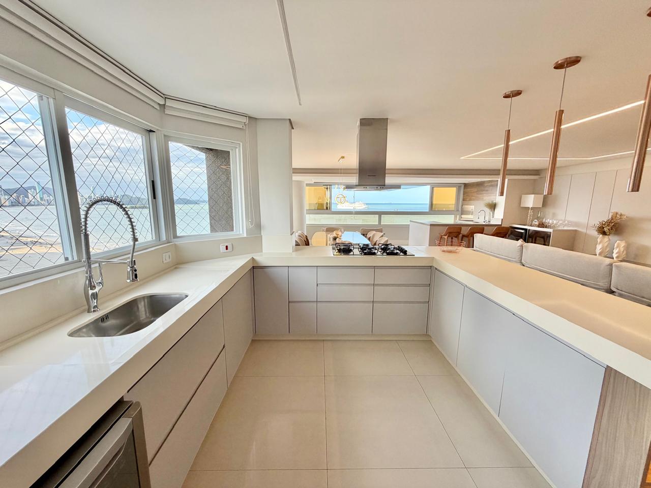 Apartamento no Ed. Noblesse em Balneário Camboriú - foto 6