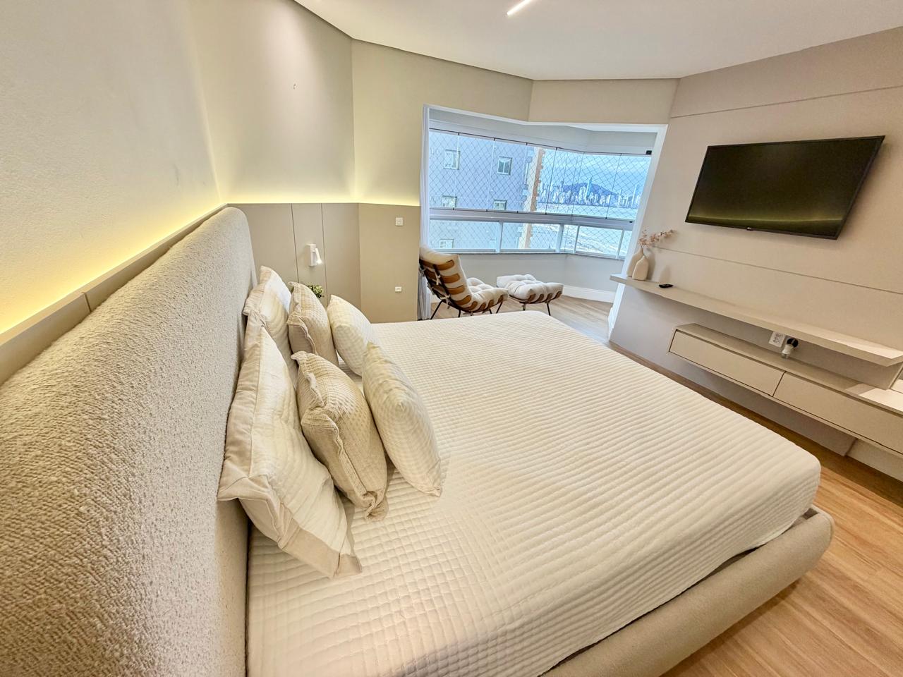 Apartamento no Ed. Noblesse em Balneário Camboriú - foto 12