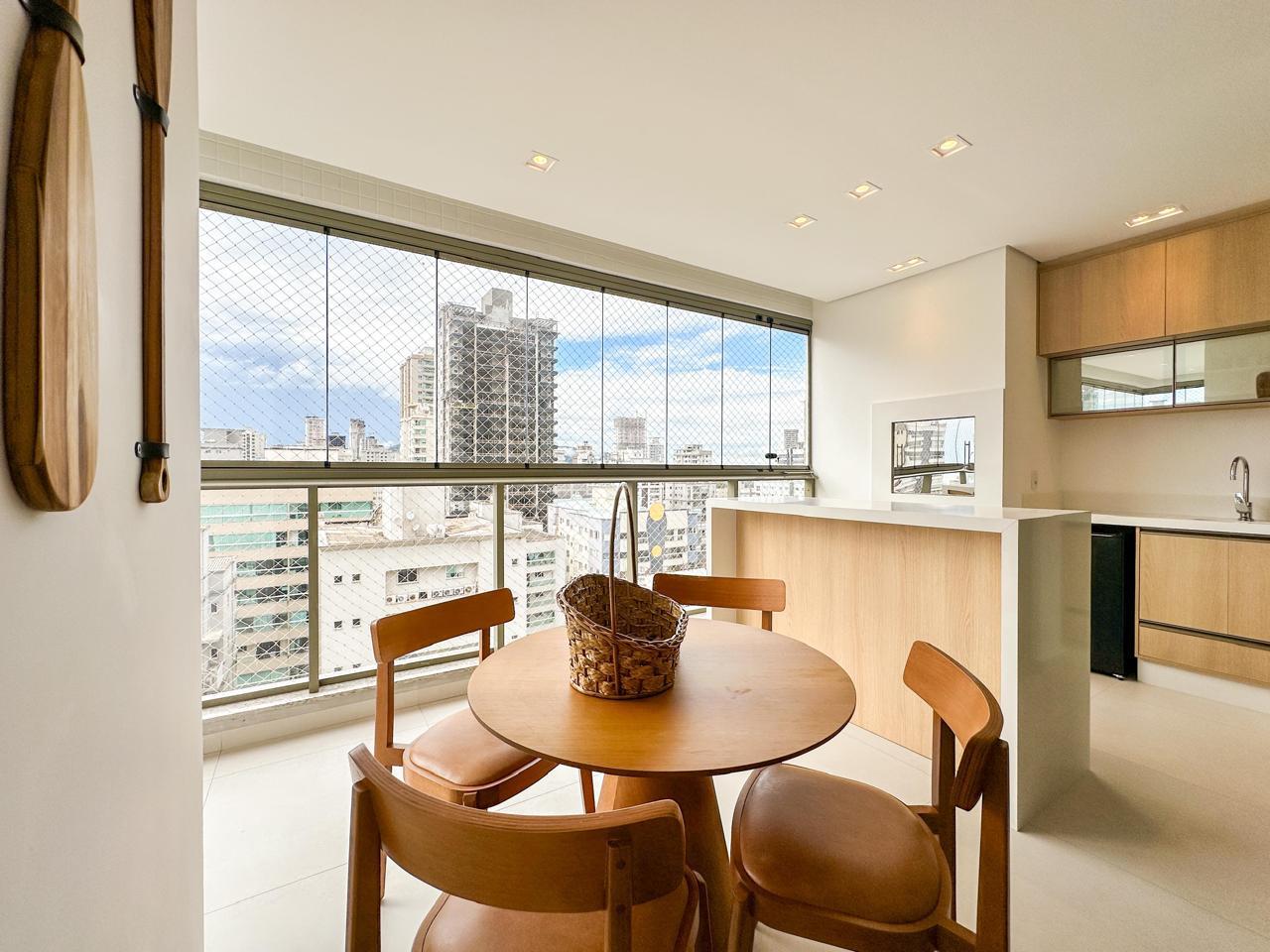Apartamento no Residencial dos Ipês em Meia Praia, Itapema - foto 2